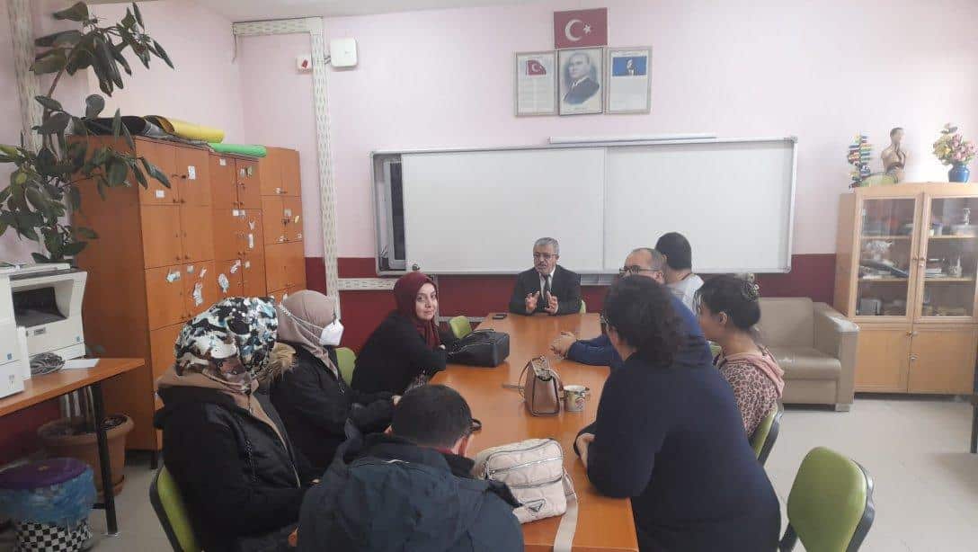 İlçe Milli Eğitim Müdürümüz Mehmet SARITAŞ Vedat Kora İlk ve Ortaokulunu Ziyaret Etti