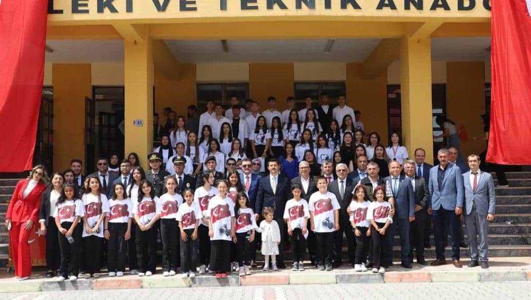 İlçemizde 19 Mayıs Atatürk'ü Anma Gençlik ve Spor Bayramı Coşkuyla Kutlandi